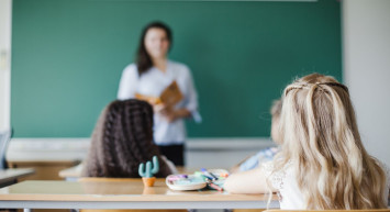 Yüz binlerce öğretmeni kapsayacak: Öğretmenlik Meslek Kanunu yasalaşıyor