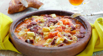 Yüzyılı aşan pratik lezzet: Evde güveç nasıl yapılır? En güzel ve lezzetli güveç tarifi nedir? Güveç malzemeleri ve tarifi