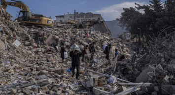 Yüzyılın felaketinde iki hafta geride kaldı: Can kaybı artmaya devam ediyor