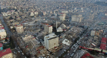 Yüzyılın felaketinde mucizeler devam ediyor: İlk sözleri yürekleri sızlattı