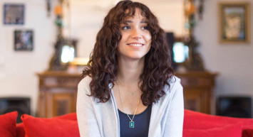 Zeynep Bastık İle Sevgilisi Parayı Vurdu!