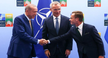 Zirvenin kahramanı Cumhurbaşkanı Erdoğan oldu: NATO’da yeni bir başlangıç yarattı