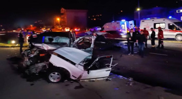 Zonguldak’ta üç araç birbirine girdi: 1 ölü, 5 yaralı