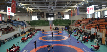 Kocaeli'de 17 Yaş Altı Türkiye Güreş Şampiyonası Başladı