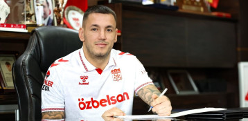 Sivasspor, Rey Manaj ile Yeniden Anlaştı