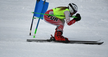 Berkin Usta Sezonu Alp Disiplini Kayak Yarışları Sonuçlandı