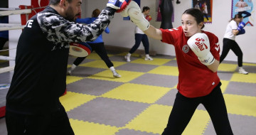 Ceyda Kuru: Hobi Olarak Başladığı Boksta Avrupa Şampiyonluğu Hedefliyor