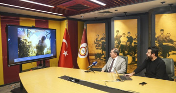 Dursun Özbek, AA'nın Yılın Kareleri Oylamasına Katıldı