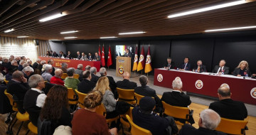 Dursun Özbek'ten Galatasaray'ın Hedefleri: Avrupa'da İlerleyeceğiz