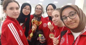 Düzce Mehmet Akif İnan Hafız Anadolu İmam Hatip Lisesi Türkiye Şampiyonu
