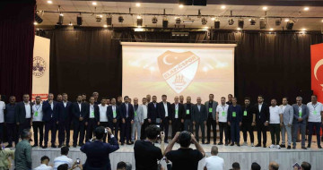 Elazığspor'da başkanlığa Ahmet Toprak seçildi