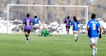 Hakkarigücü, Amed Sportif Faaliyetler'i 2-1 Yenerek Galip Geldi