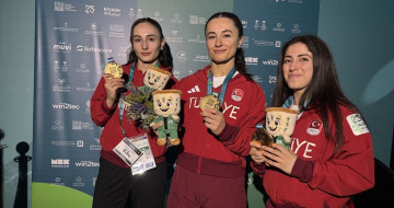 Kadın Halterciler Riyad'da Tarih Yazdı