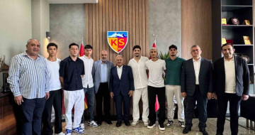 Kayserispor altyapıdan 6 oyuncu ile profesyonel sözleşme imzaladı
