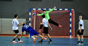 Trabzon Büyükşehir Belediyespor'un Dominasyonu: Ankara Hentbol'u Farkla Yendi