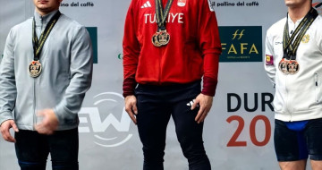 Yusuf Fehmi Genç Avrupa Halter Şampiyonu