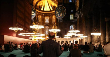 Ayasofya Camii'nde Mevlit Kandili Kutlandı