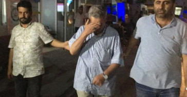 Camide Genç Kızı Zorla Öpen Adam "Şeytana Uydum" Dedi