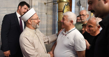 Diyanet İşleri Başkanı Ali Erbaş Yeni Cami'de Namaz Kıldırdı