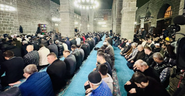 Doğu ve Güneydoğu'da Kadir Gecesi Coşkusu