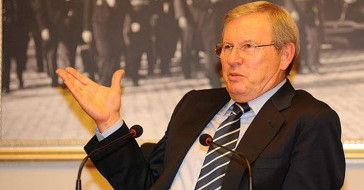 Eski MHK Başkanı Zekeriya Alp Hakkında FETÖ Soruşturması Başlatıldı!