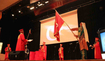 Bakan Bak'tan Muğla'da spor ve gençlik yatırımları