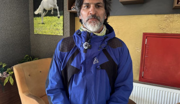 Çekya ve İsviçreli Dağcılar Hakkari Dağlarında Kar Keyfi Yaşadı