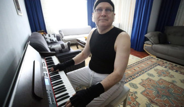 Görme Engelli Sanatçının Müzik Yolculuğu: Orhan Seyfi Öztürk