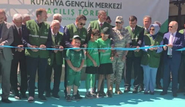 Kütahya Yeşilay Gençlik Merkezi ve Kafe1920 açıldı