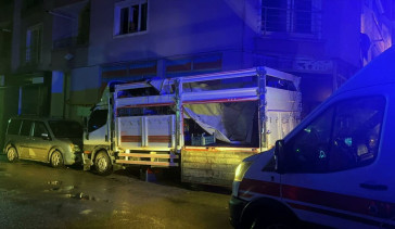 Mersin'de 4. Kattan Düşen Genç Çocuk Ağır Yaralandı