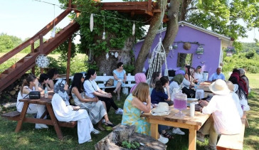 Sinop’ta lavanta bahçesinde bilimsel söyleşi
