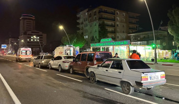 Uşak'ta Zincirleme Trafik Kazası: 6 Yaralı