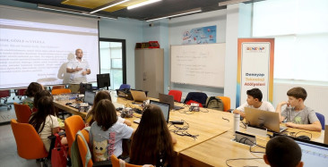 DENEYAP Atölyeleri ile Geleceğin Yazılım Mühendisleri Yetişiyor