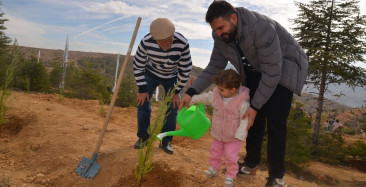 Eskişehir Orman Yangını Şehidine Anma Fidanları Dikildi
