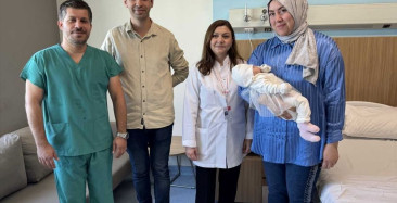 Eylül Bebeğe Umut Oldu: Kıkırdak Dokusundan Göğüs Kemiği Yapıldı