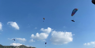 Kahramanmaraş'ta Yamaç Paraşütü Festivali Coşkuyla Gerçekleşti