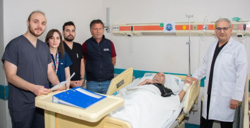 Konya'da 65 Yaşındaki Hastaya Başarılı Damar Operasyonu