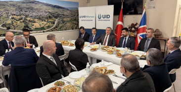 Osman Aşkın Bak Londra'da Diaspora ile Buluştu