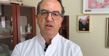 Prof. Dr. Alper Şener'den 65 Yaş Üstü Bireylere Grip Aşısı Uyarısı
