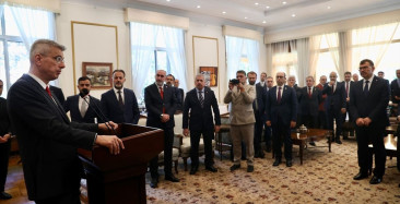 Sağlık Bakanı Memişoğlu'nun Şanghay Temasları