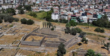 Smyrna Höyüğü'nde Kazılar Tüm Hızıyla Devam Ediyor