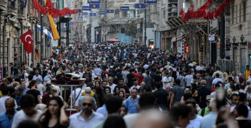 Türkiye'de nüfus için harekete geçildi: 3 ilde pilot çalışma başlıyor