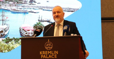 30-44 yaş aralığındaki bireyler, turizmde en fazla harcama yapan grup olarak öne çıkıyor. Seyahat alışkanlıkları dijitalleşiyor.