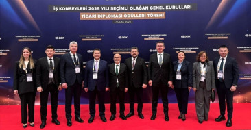 Antalyalı iş insanları, DEİK İş Konseyleri olağan genel kurulunda bir araya gelerek ticaret fırsatlarını görüştü.