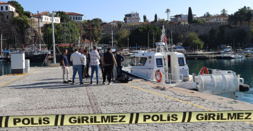Antalya'da Denizde Kadın Cesedi Bulundu