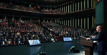 Ankara Ticaret Odası, Türk Kızılay'dan önemli bir ödül aldı. ATO Başkanı Gürsel Baran, Cumhurbaşkanı Erdoğan'dan ödülü aldı.