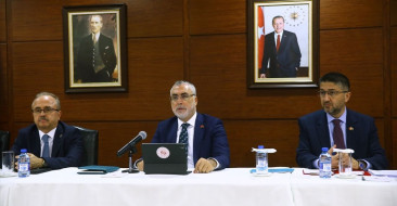 Bakan Işıkhan Bakü’de Türk İş İnsanlarıyla Buluştu