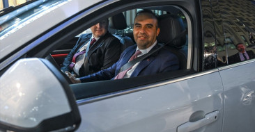 Bakan Kacır, Alman Otomotiv Şirketlerine Türkiye'ye Yatırım Yapmaları İçin Çağrıda Bulundu
