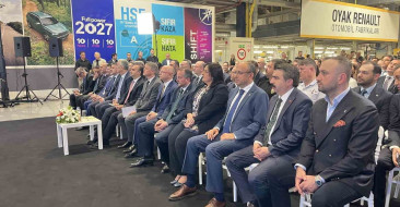 Sanayi ve Teknoloji Bakanı Kacır, Bursa'da düzenlenen Renault Boreal bant indirme töreninde Türkiye'nin yatırım avantajlarını vurguladı.
