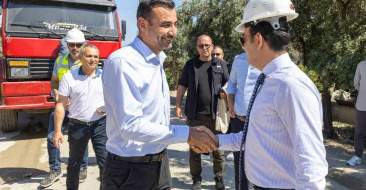 Manavgat'a doğal gaz altyapısı kazandırma çalışmaları hızla ilerliyor. Başkan Vekili Çiçek, projeyi yerinde inceledi.